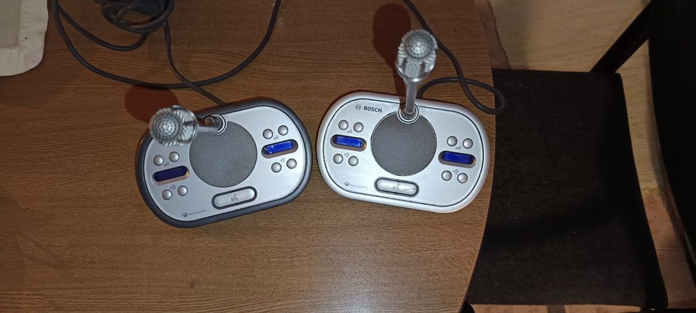 Telephone, Microphone64552630787202121