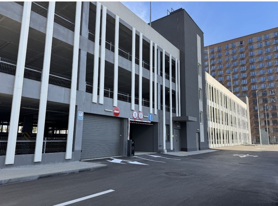 Оренда паркомісць/паркінг Варшавський+, Варшавский 3. Змієнка, 32