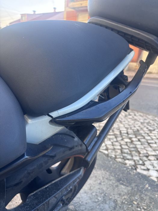 Kawasaki er6n 2011
