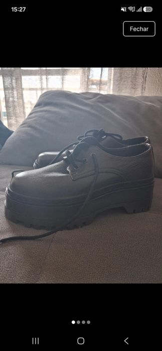 Sapatos de plataforma castanhos