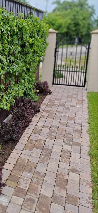 Montaż ogrodzeń.Brukarstwo