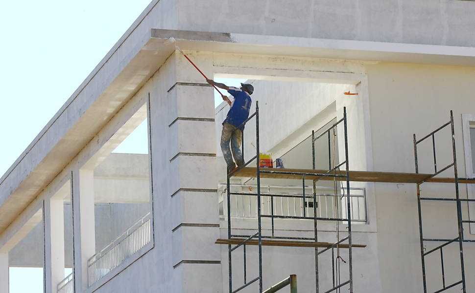 Pintura Completa de Fechada de Edifício e Remodelação | Armazém e etc