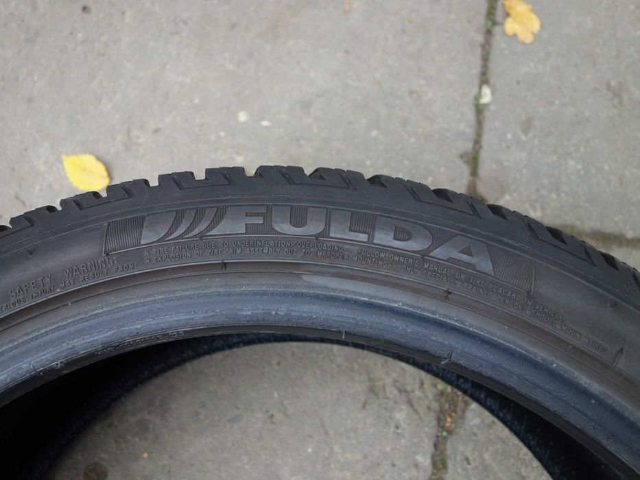 Opony Zimowe 225/40/18 FULDA 2 Sztuki Ładne