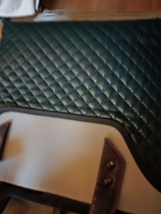 Torebka marki Goshico.