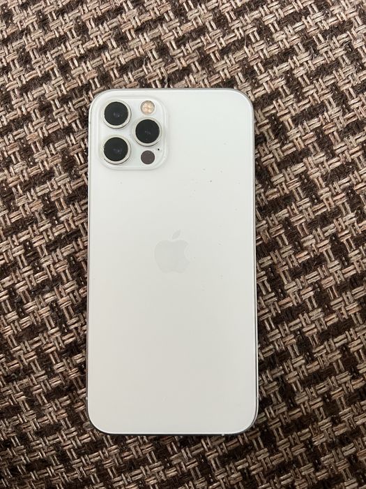 Продаю Iphone 12 pro 128 Гб