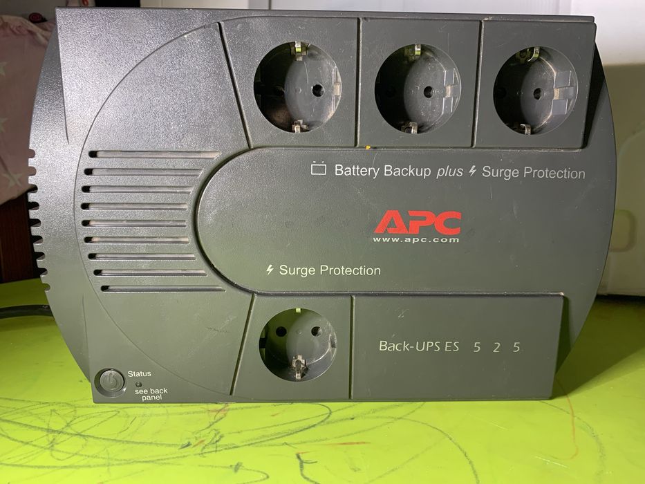 Безперебійне джерело живлення