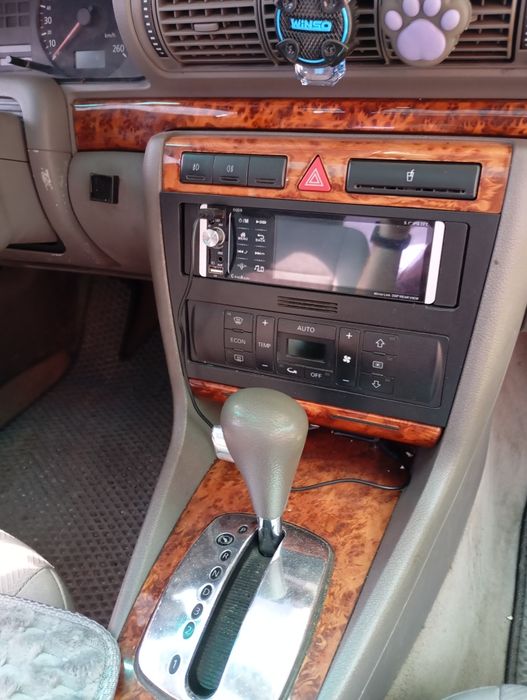 Продам ауди а 4б5 1.8 ADR.автомат