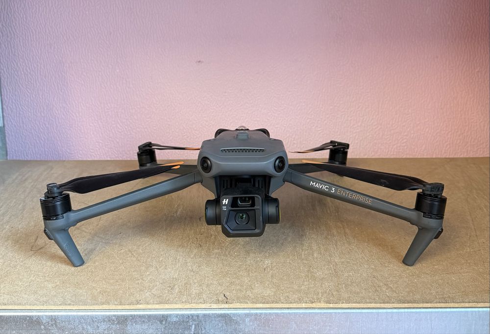 Тушка дрон Dji mavic 3e наліи 9 год.