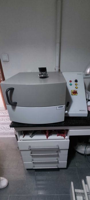 Prótese Dentária. Centrífuga de Indução como nova