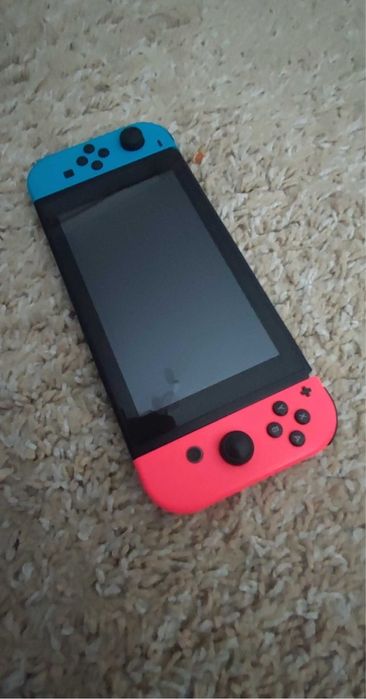 Nintendo Switch  1