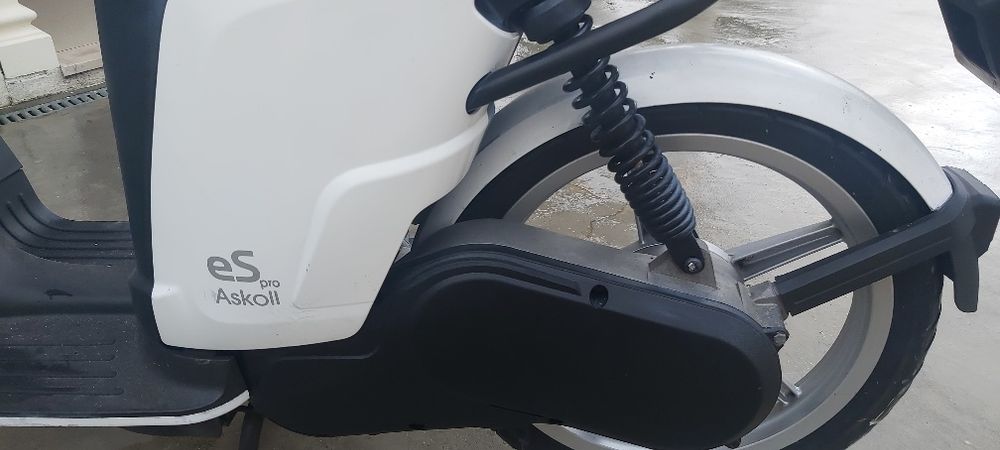Vendo scooter eléctrica