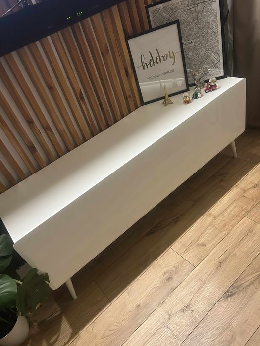 Szafka rtv biala połysk 160 cm