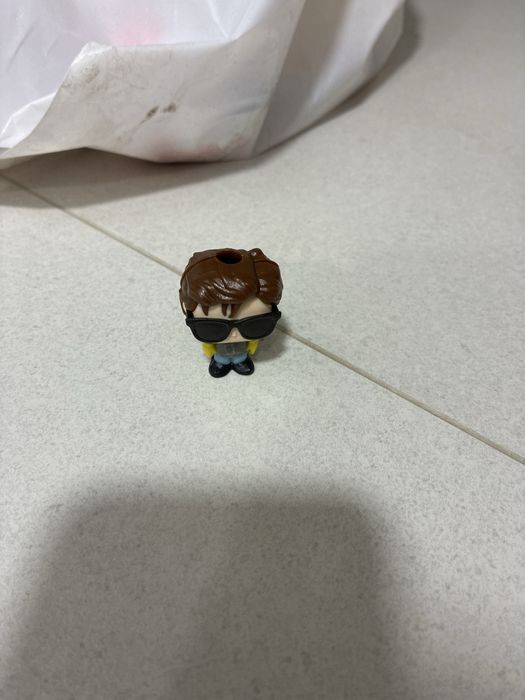 Продаю фігурки Дивні дива!