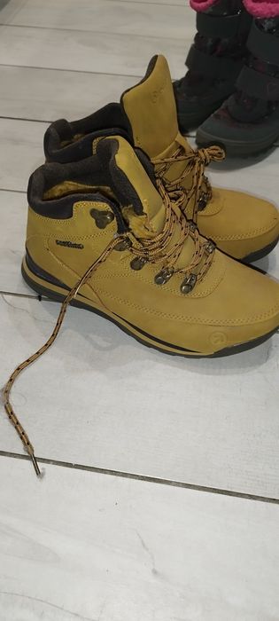 Buty nowe zymowe  , wygodne