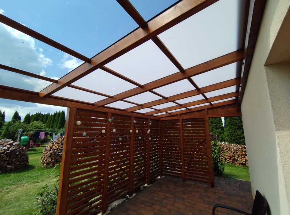 Zadaszenie tarasu, altana ogrodowa, pergola, poliwęglan, balustrada