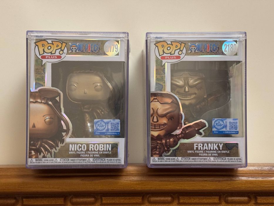 Funko Pop One Piece Robin Franky bronze statue