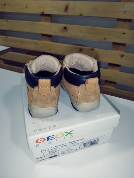 Botas Geox tam 23