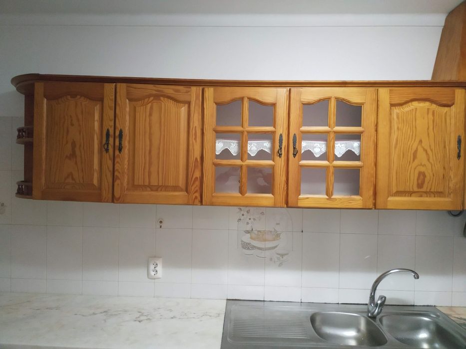 Móveis de Cozinha em Pinho