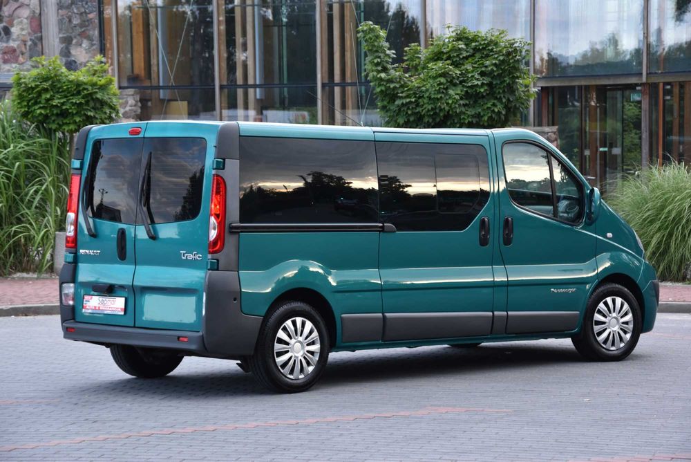 Wynajem Busów osobowych 8 i 9 osób Wypożyczalnia samochodów Sopmar