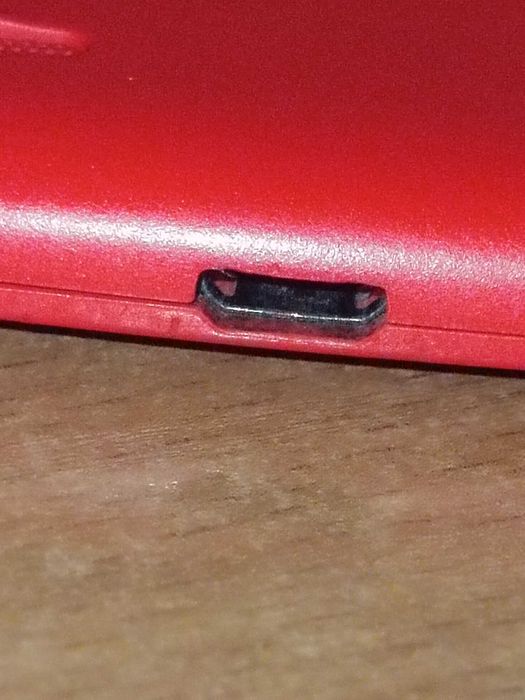 Телефон Lenovo S 820