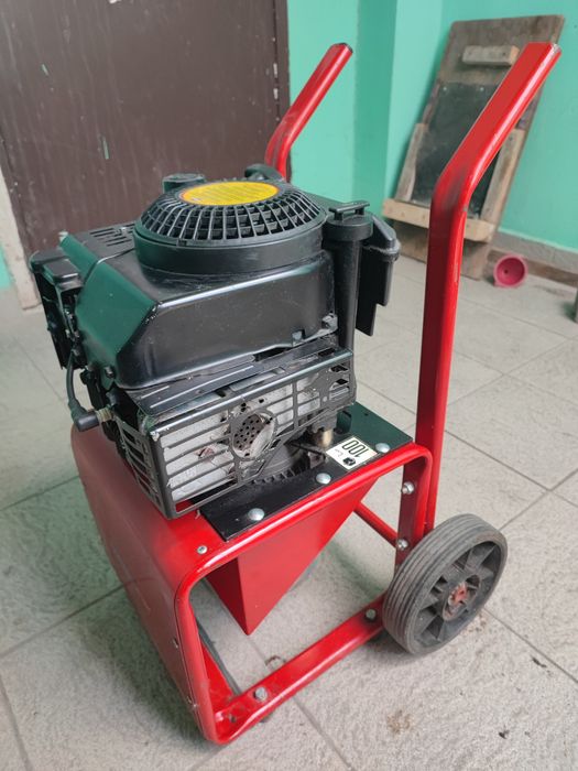 Продам гениратор  Endress 1,4 kv