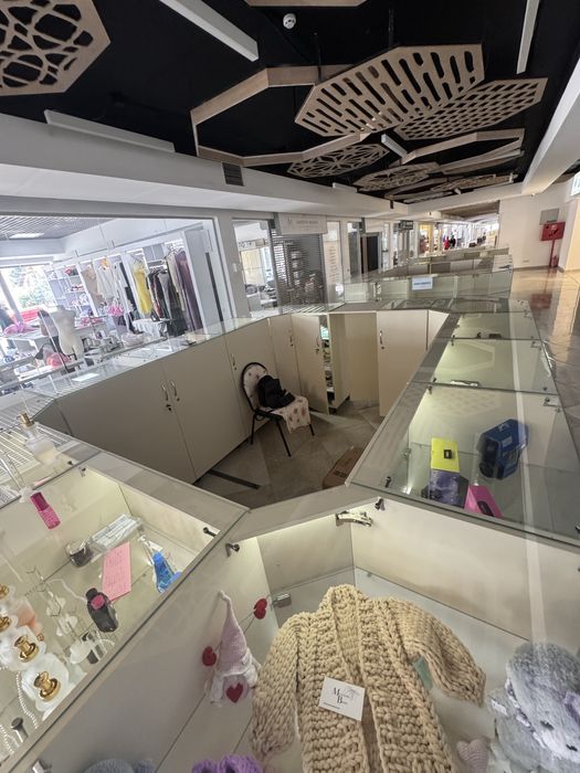 Продаж комерції у ТЦ Київський, Височана, Містечко Центральне