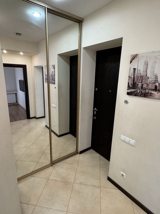 ЦЕНТР продам 3кімнатну квартиру 64 м² вул. Воскресенська