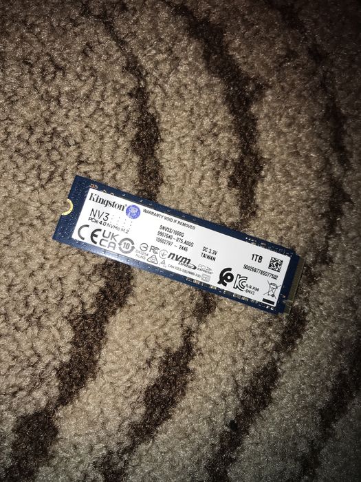 SSD диск Kingston NV3 1TB M.2 2280 NVMe PCIe 4.0 x4 3D NAND