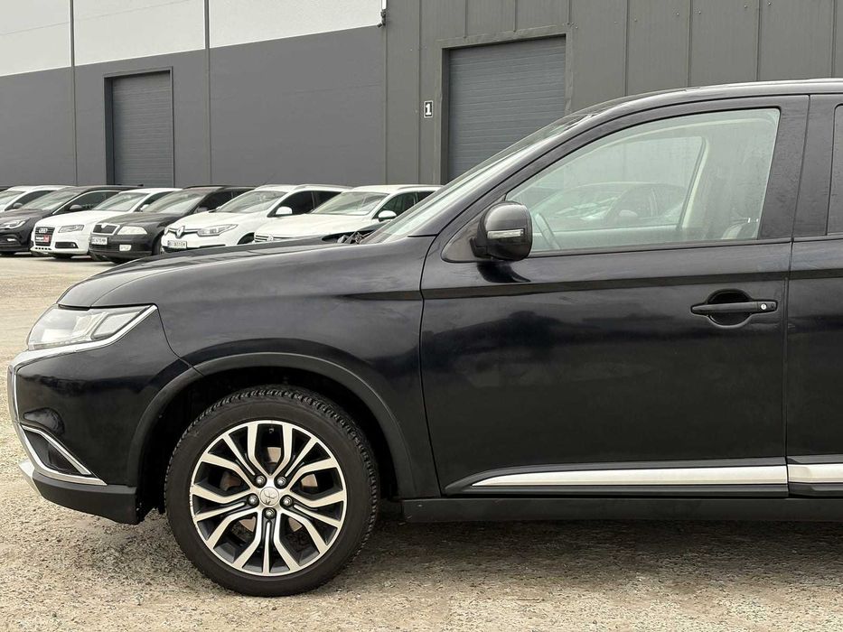 Mitsubishi Outlander III 2017