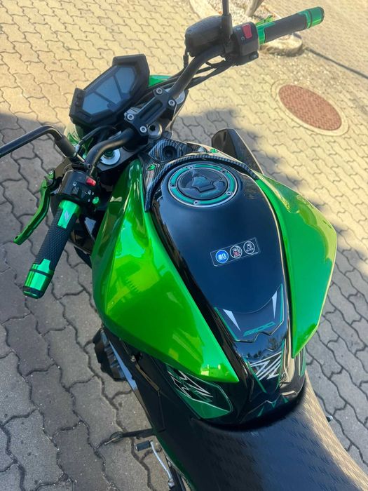 Kawasaki    Z800