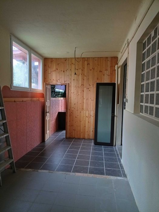 Armazém, atelier ou estúdio criativo com 200 m² em S. João da Madeira