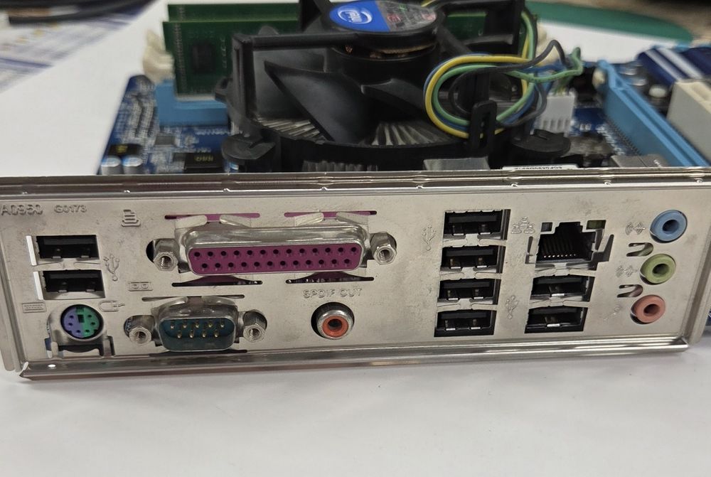Płyta główna Procesor i3 RAM