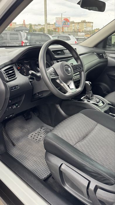 ОФІЦІЙНИЙ Nissan X-trail 2019 р 2.0 газ/бенз Автомат НЕ ФАРБОВАНИЙ