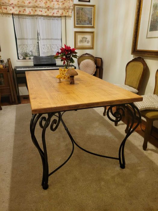 Mesa rústica em pinho 170x90