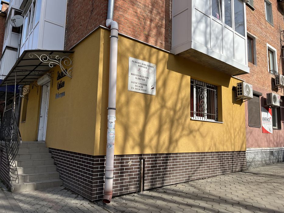 Комерційне приміщення в центрі міста