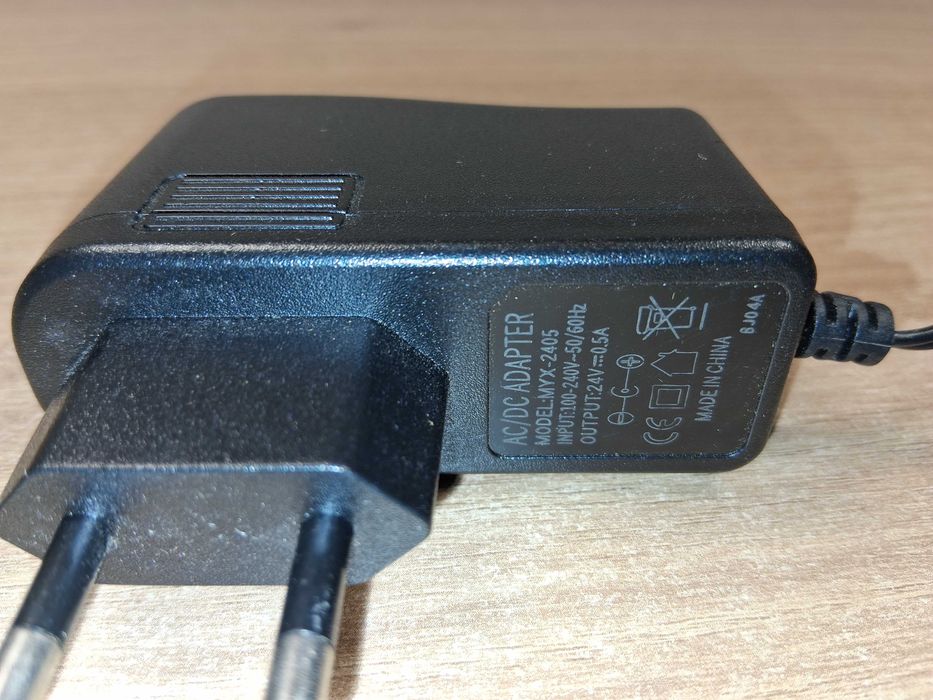 N209 Zasilacz Sieciowy AC/DC Adapter 24V 0.5A 500mA Wtyk DC