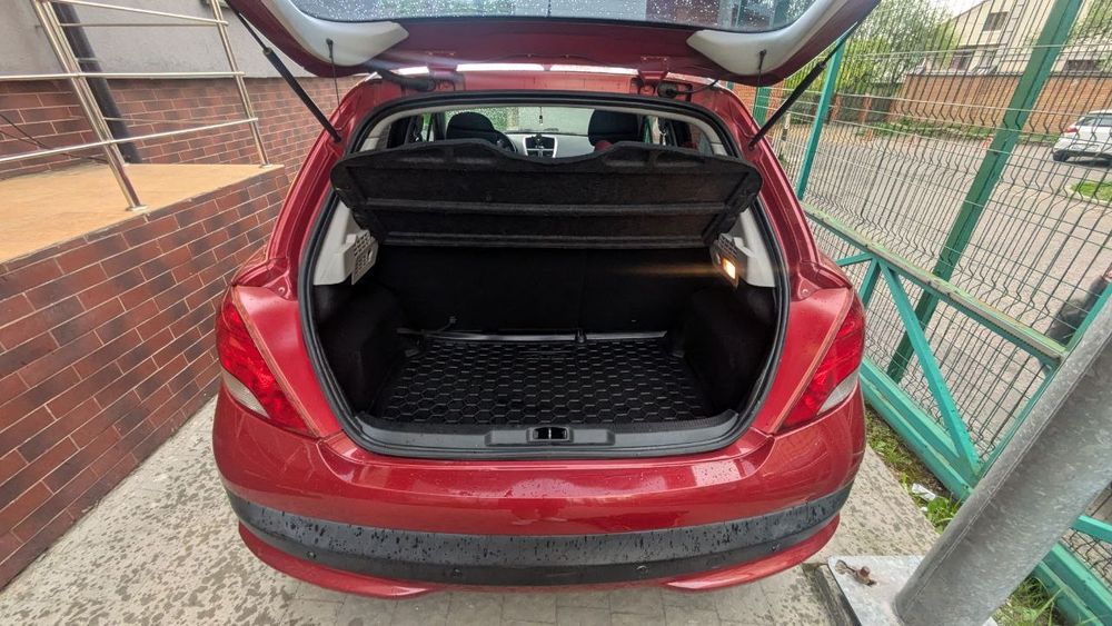 Продам Peugeot 207