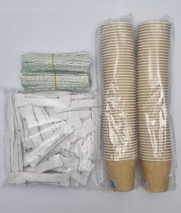 Kit Café Take Away | 100 Copos + 100 Açúcares + 100 Misturadores