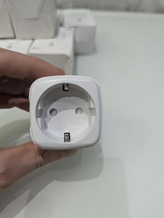 Tuya wifi розетка Розумна розетка Смарт розетка 20 Ампер