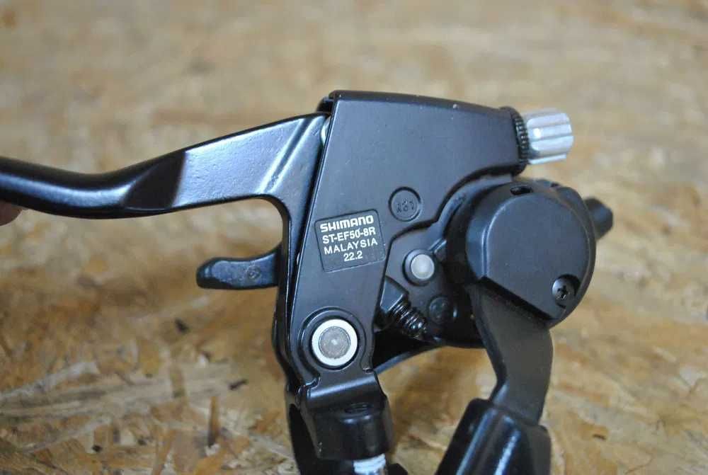 Nowa Klamkomanetka Shimano ST-EF50 8R  1
