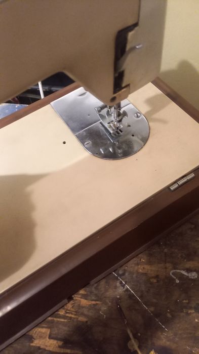 Maszyna do szycia Łucznik 451