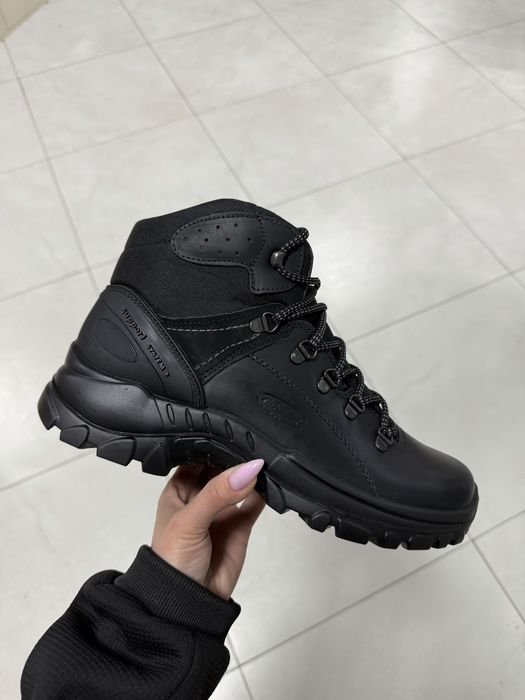 Нові оригінальні черевики на зиму Grisport є у розмірах