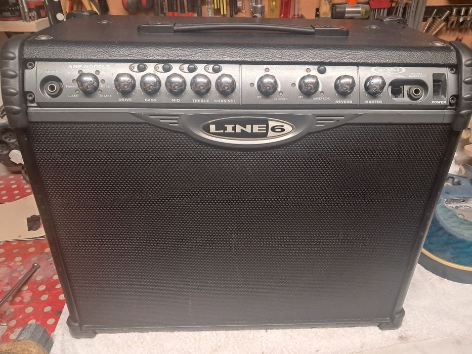 Amplificador de guitarra line6 spider II 75w