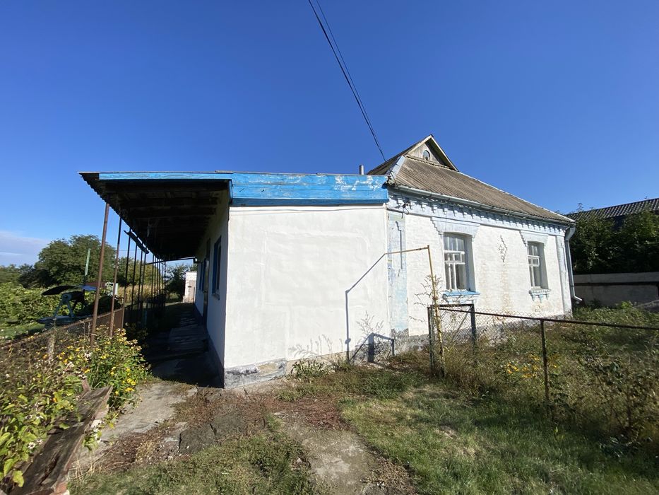 Продаж будинку с. Озерна, центр