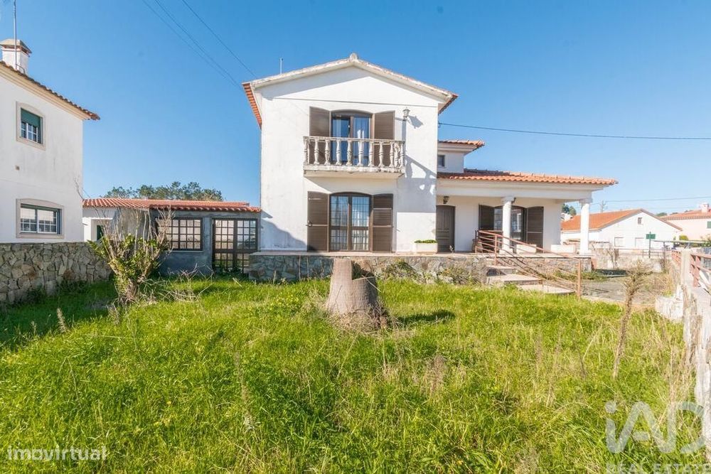 Casa / Villa T4 em Marinha Grande de 206 m2