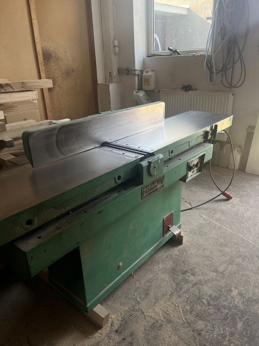 Wyrównywarka do drewna