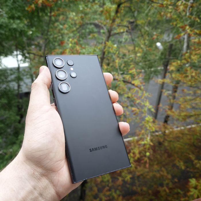 Samsung s23 Ultra , Высокая производительность и Отличные камеры!