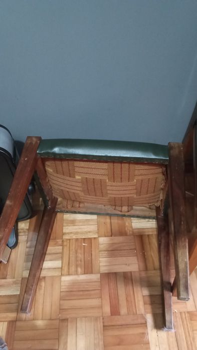 Conjunto cadeira e banco vintage  quarto