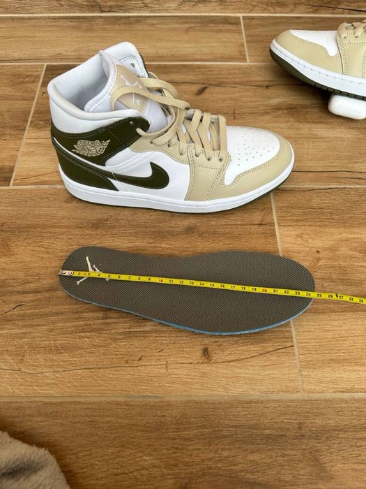 Nike Air Jordan 1 Mid 29㌢ Кроссовки Nike Air Jordan 1 Mid: 2 650 грн. - Другие кроссовки
