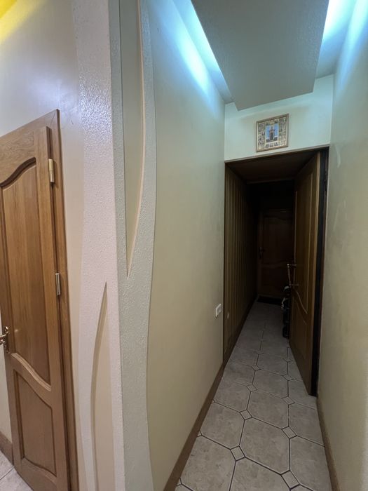 Сдам 4 х к дом на Комитетской ,квартира в 2 уровня с местом для авто